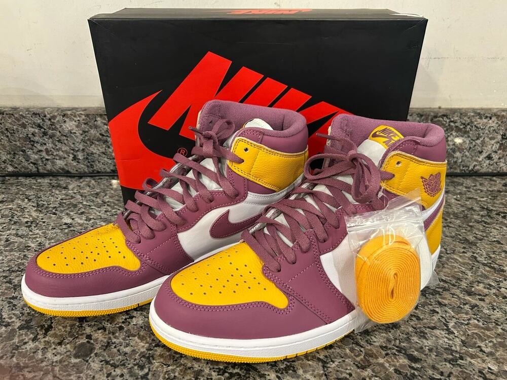 AIR JORDAN 1 RETRO HIGH OG University Gold Light Bordeaux-White SPB-SAL (339278)